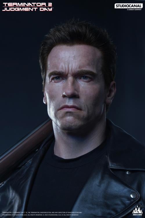 Terminator 2: Judgement Day T-800 1/1 Scale Limited Edition Bust Gallery Image 18
