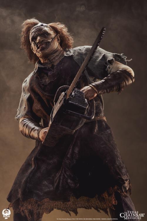 The Texas Chainsaw Massacre Leatherface 1/4 Scale Statue Gallery Image 14