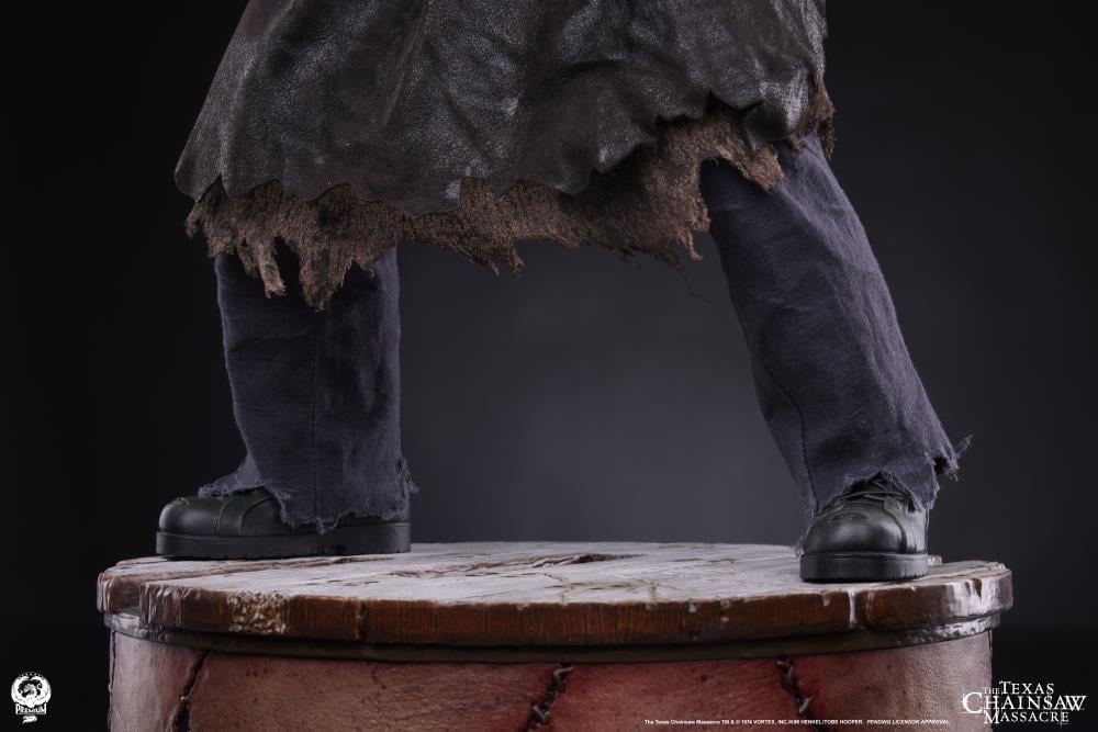 The Texas Chainsaw Massacre Leatherface 1/4 Scale Statue Gallery Image 27