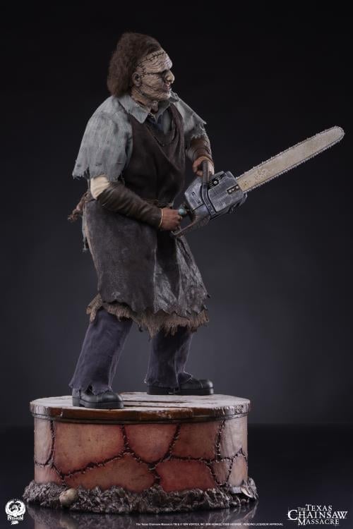 The Texas Chainsaw Massacre Leatherface 1/4 Scale Statue