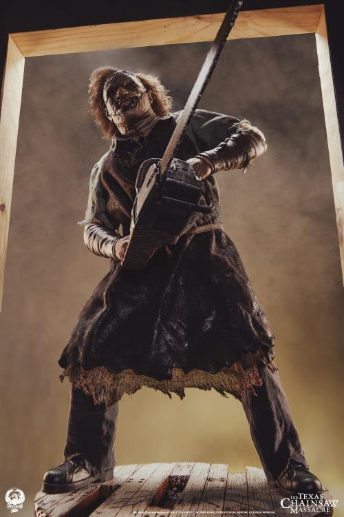 The Texas Chainsaw Massacre Leatherface 1/4 Scale Statue Gallery Image 11