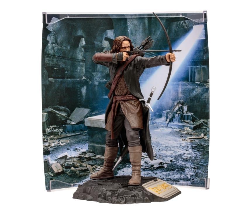 The Lord of the Rings: The Fellowship of the Ring Movie Maniacs WB 100 Aragorn 6" Limited Edition Figure Gallery Image 3