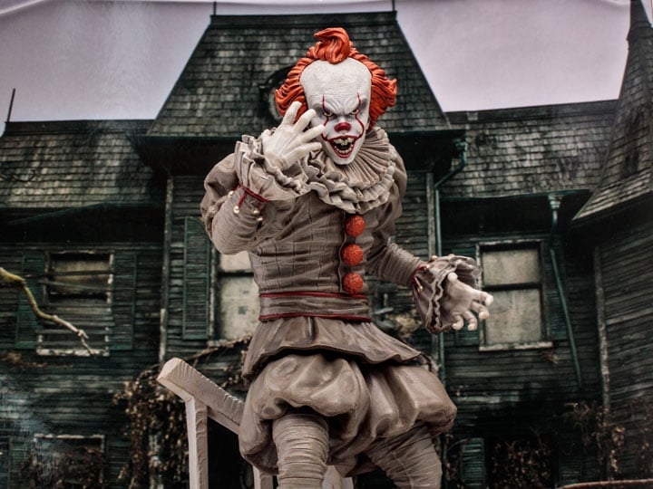 IT Chapter Two Movie Maniacs WB 100 Pennywise 6" Limited Edition Figure Gallery Image 1