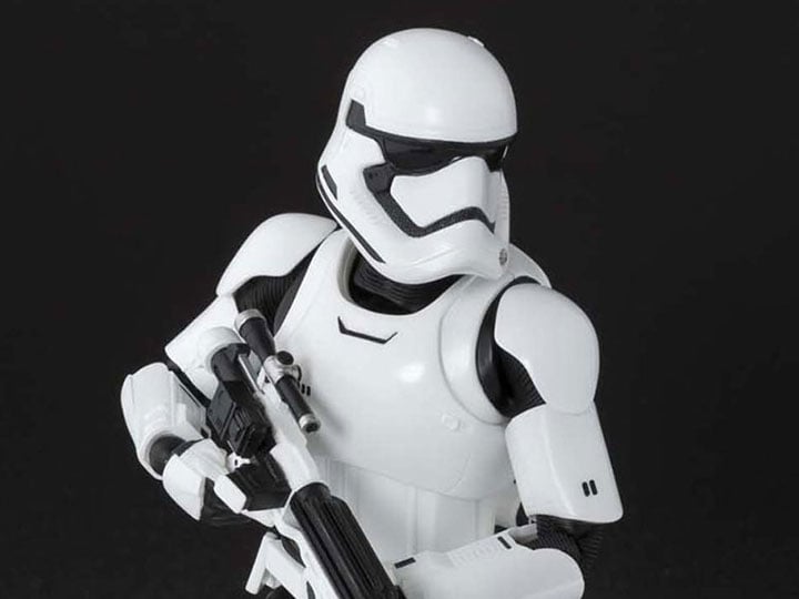 Star Wars S.H.Figuarts First Order Stormtrooper (The Force Awakens) Gallery Image 1