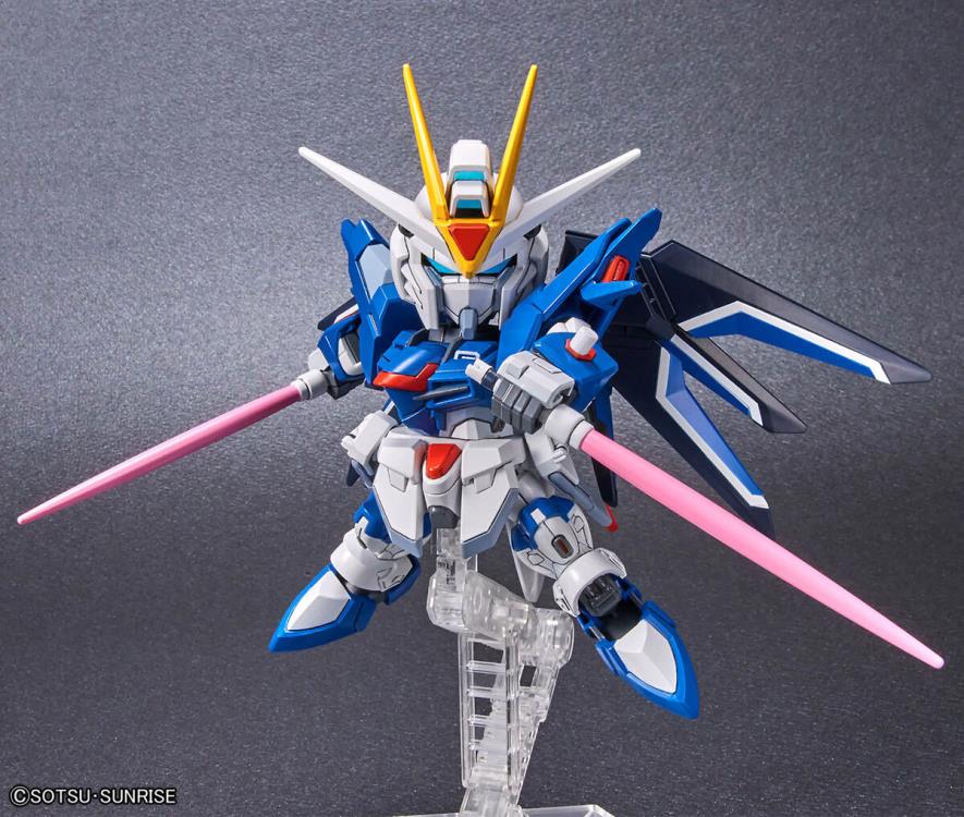 Mobile Suit Gundam SEED Freedom SD Gundam Ex-Standard Rising Freedom Gundam Model Kit Gallery Image 7