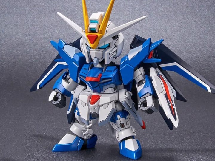 Mobile Suit Gundam SEED Freedom SD Gundam Ex-Standard Rising Freedom Gundam Model Kit Gallery Image 1