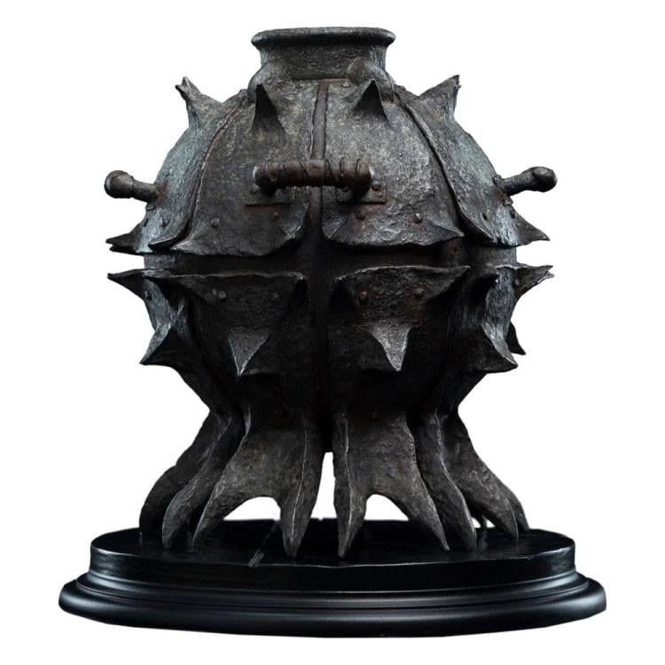 The Lord of the Rings Classic Series Saruman the White and the Fire of Orthanc 1/6 Scale Limited Edition Statue Gallery Image 6