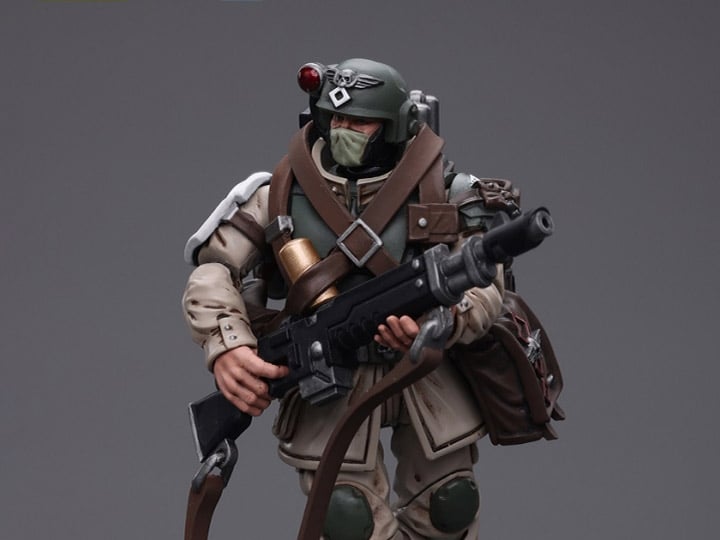 Warhammer 40k Astra Militarum Cadian Command Squad Veteran with Medi-pack 1/18 Scale Action Figure Gallery Image 1