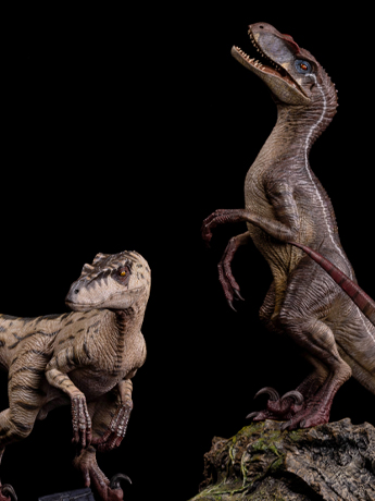 Jurassic Series Dragon Soul 2.0 Velociraptor (Blood Knight and White Queen Summer Ver.) 1/35 Scale Set of 2 Figures Gallery Image 2