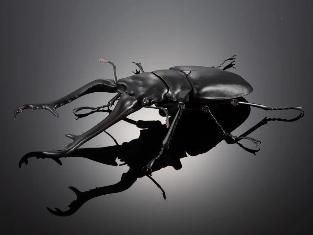 The Diversity of Life on Earth Giraffe Stag Beetle Exclusive Figure Gallery Image 3