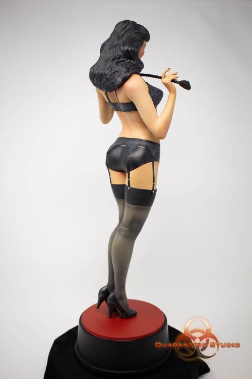 Bettie Page 1/5 Scale Statue Gallery Image 8