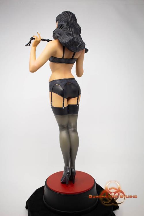 Bettie Page 1/5 Scale Statue Gallery Image 6