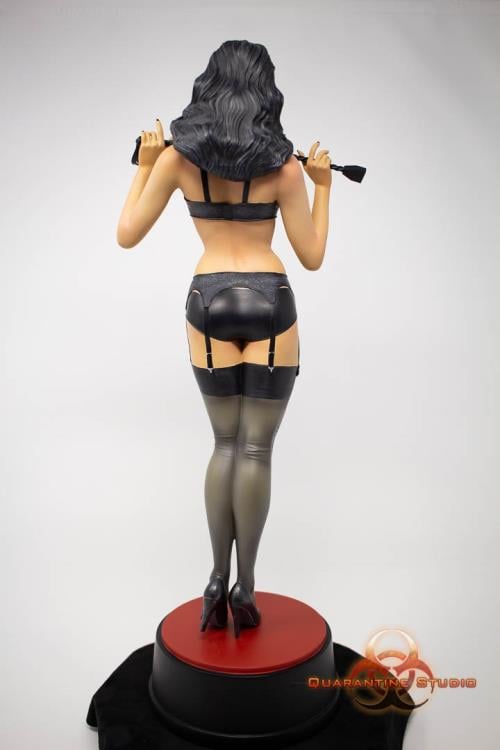 Bettie Page 1/5 Scale Statue Gallery Image 7