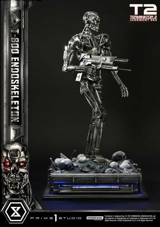 Terminator 2: Judgment Day Museum Masterline T-800 Endoskeleton 1/3 Scale Statue Gallery Image 4