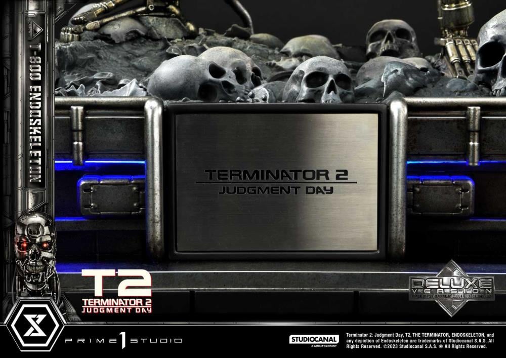 Terminator 2: Judgment Day Museum Masterline T-800 Endoskeleton Deluxe 1/3 Scale Statue Gallery Image 37