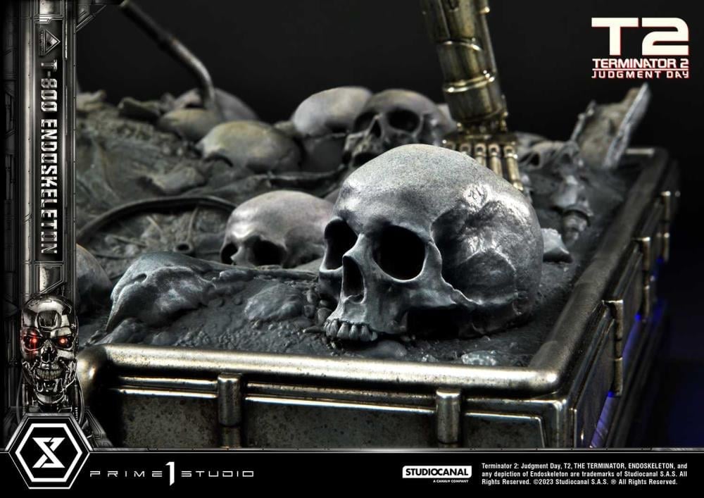 Terminator 2: Judgment Day Museum Masterline T-800 Endoskeleton Deluxe 1/3 Scale Limited Edition Statue (With Bonus) Gallery Image 43