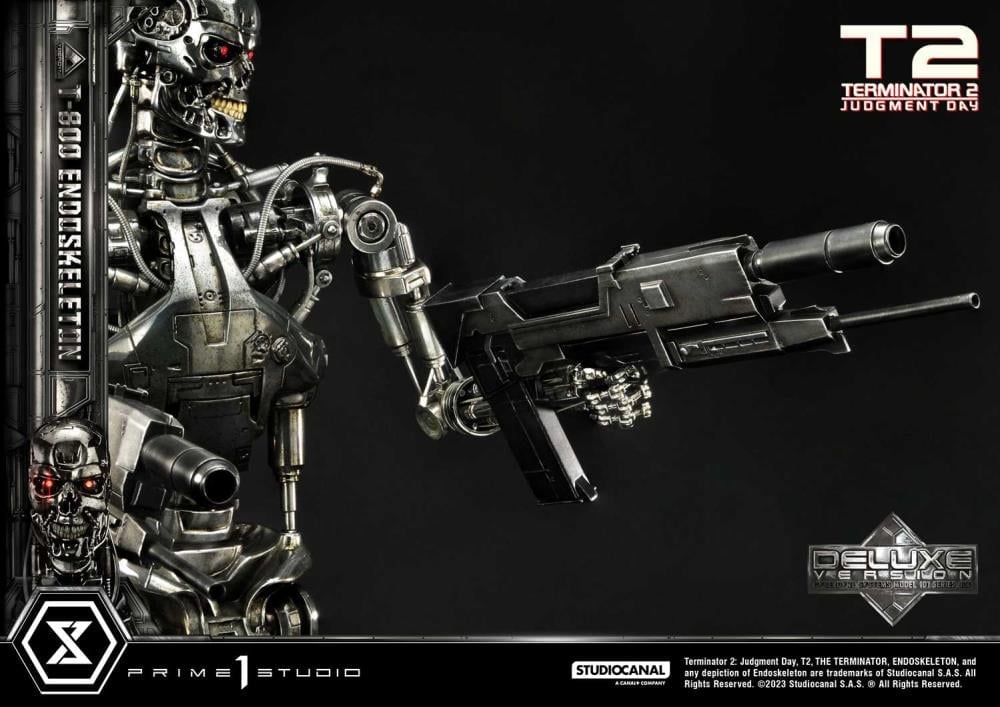 Terminator 2: Judgment Day Museum Masterline T-800 Endoskeleton Deluxe 1/3 Scale Limited Edition Statue (With Bonus) Gallery Image 30