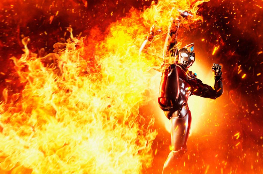 Ultraman Decker S.H.Figuarts Ultraman Decker (Strong Type) Exclusive Action Figure Gallery Image 11