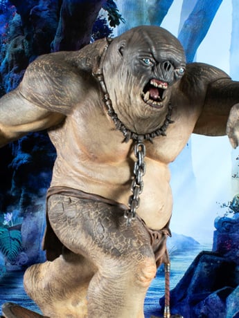 The Lord of the Rings Gallery Cave Troll Figure Diorama Gallery Image 2