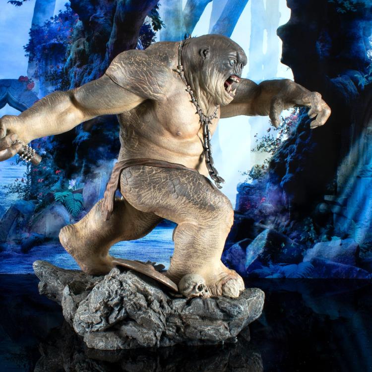 The Lord of the Rings Gallery Cave Troll Figure Diorama Gallery Image 6