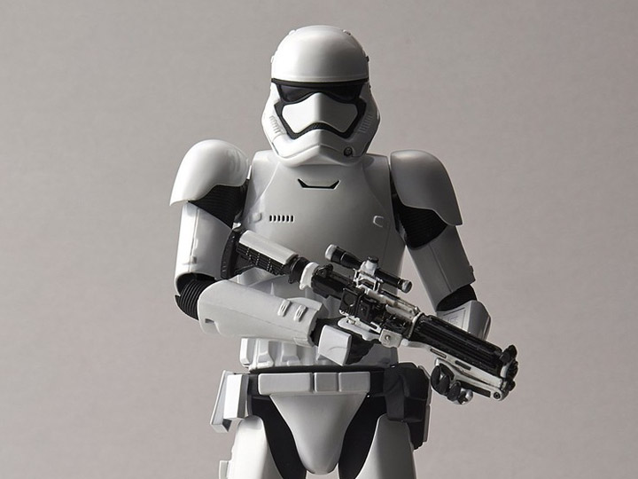 Star Wars: The Force Awakens First Order Stormtrooper 1/12 Scale Model Kit Gallery Image 1