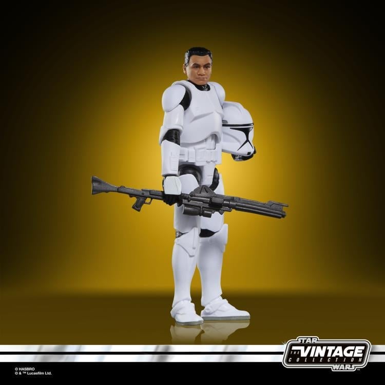 Star Wars: The Vintage Collection Clone Trooper (Attack of the Clones) Gallery Image 3