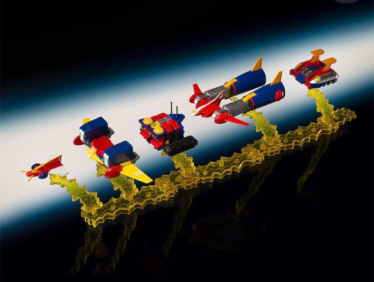 Super Electromagnetic Robot Combattler V SMP Combattler V Exclusive Model Kit Gallery Image 8