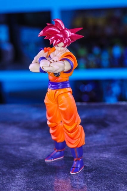 Dragon Ball Super S.H.Figuarts Super Saiyan God Goku (Saiyan God Instilled With the Light of Righteous Hearts) Action Figure Gallery Image 9