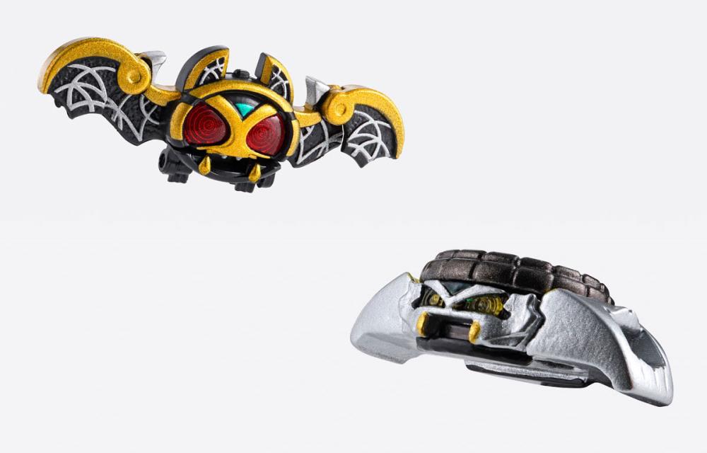 Kamen Rider Kiva S.H.Figuarts -Shinkocchou Seihou- Kamen Rider Saga Exclusive Action Figure Gallery Image 7