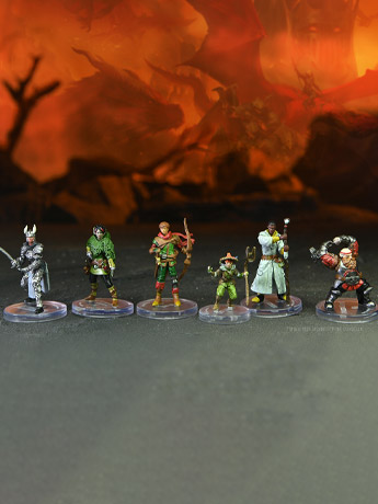 Dungeons & Dragons Icons of the Realms: Dragonlance Warrior Starter Pack Set Gallery Image 2