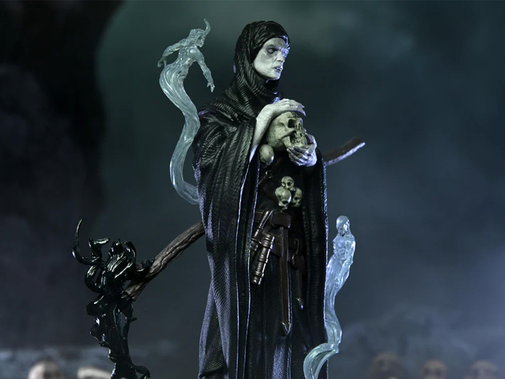 Dungeons & Dragons Icons of the Realms: Bigby Presents: Glory of the Giants Death Giant Necromancer Boxed Figure Gallery Image 1