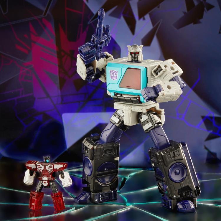 Transformers Generations Shattered Glass Blaster & Rewind Exclusive Gallery Image 3