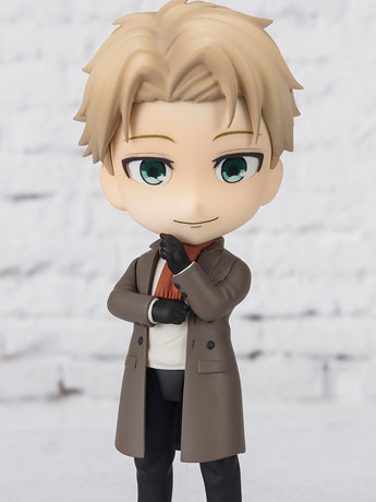 Spy x Family Code: White Figuarts mini Loid Forger Gallery Image 2