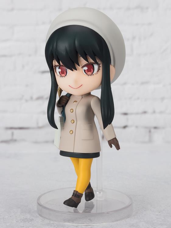Spy x Family Code: White Figuarts mini Yor Forger Gallery Image 4