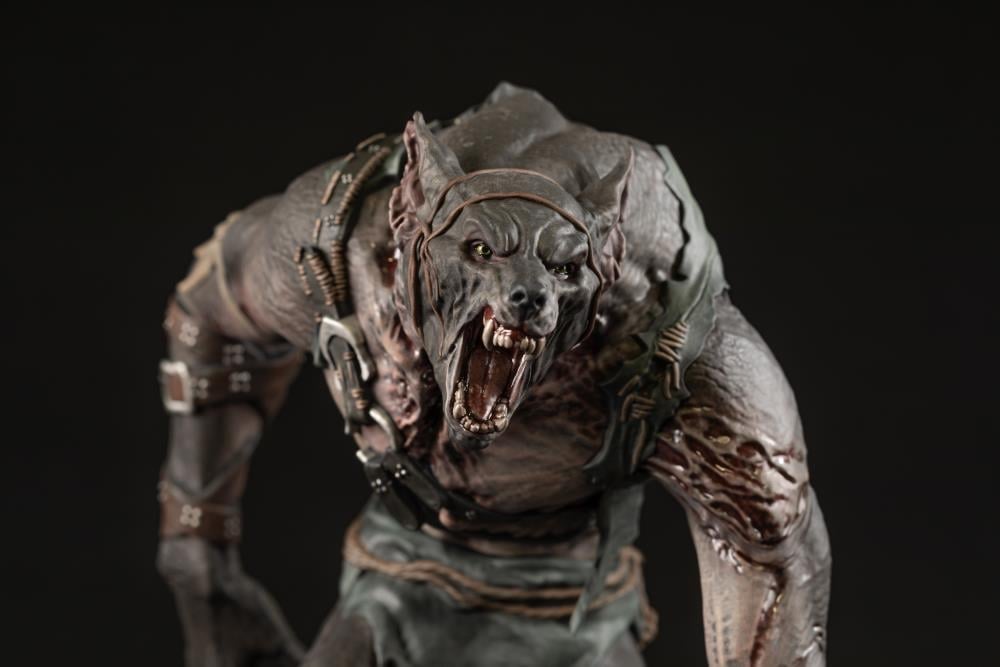 The Witcher 3: Wild Hunt Werewolf Figure Gallery Image 9