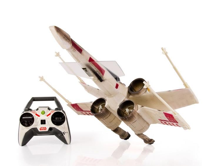 Star Wars X-Wing Fighter (The Force Awakens) Air Hogs Gallery Image 2