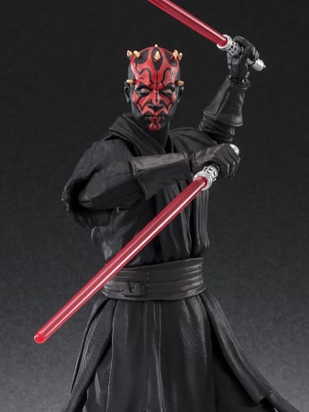 Star Wars: The Phantom Menace 25th Anniversary S.H.Figuarts Darth Maul Exclusive Action Figure Gallery Image 2