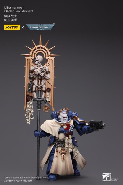 Warhammer 40K Ultramarines Bladeguard Ancient 1/18 Scale Action Figure Gallery Image 7