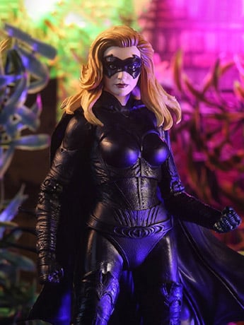 Batman & Robin DC Multiverse Batgirl Action Figure (Collect to Build: Mr. Freeze) Gallery Image 2