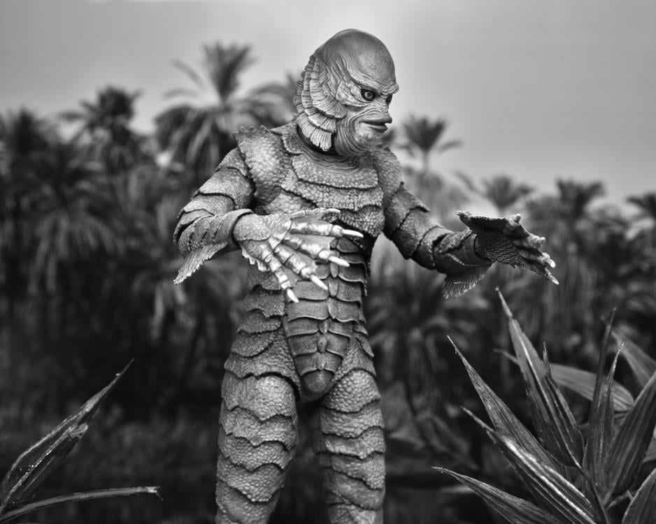 Universal Monsters Ultimate Creature from the Black Lagoon (Black & White Ver.) Gallery Image 13