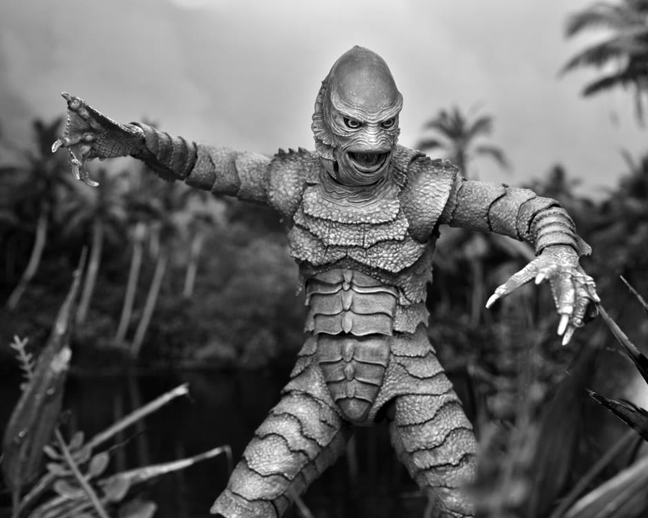 Universal Monsters Ultimate Creature from the Black Lagoon (Black & White Ver.) Gallery Image 15