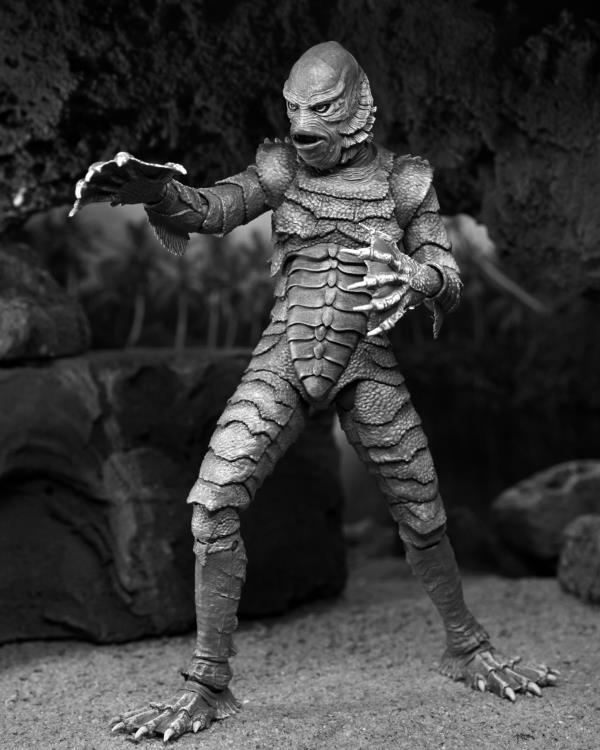 Universal Monsters Ultimate Creature from the Black Lagoon (Black & White Ver.) Gallery Image 9
