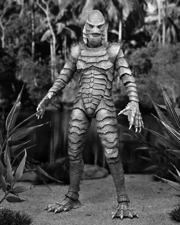 Universal Monsters Ultimate Creature from the Black Lagoon (Black & White Ver.) Gallery Image 7