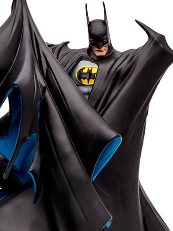 DC Comics Batman by Todd McFarlane Statue Gallery Image 2