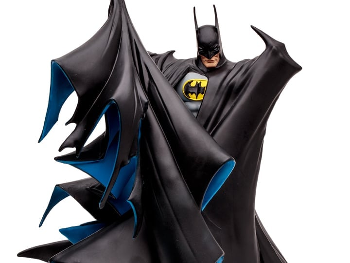 DC Comics Batman by Todd McFarlane Statue Gallery Image 1