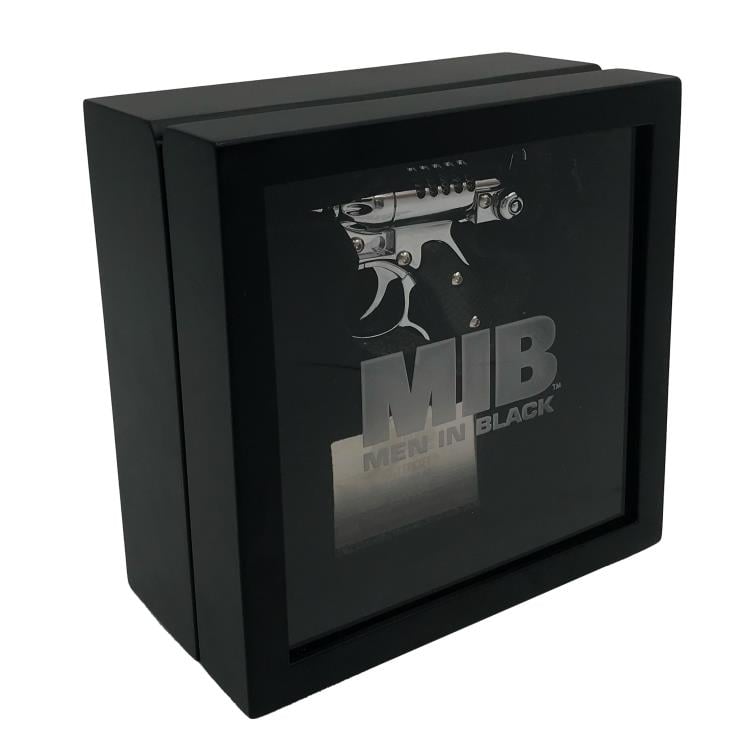 Men in Black Noisy Cricket Limited Edition Prop Replica Gallery Image 17