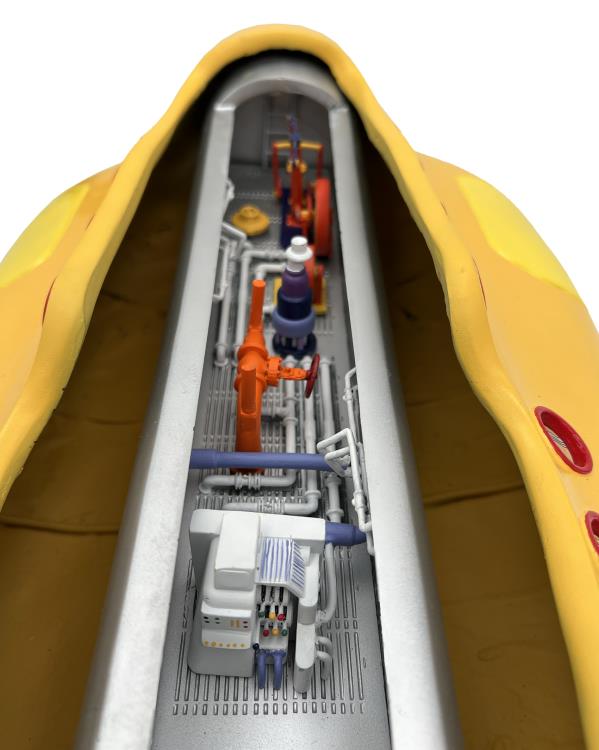 The Beatles Yellow Submarine Studio Scale Model Gallery Image 22