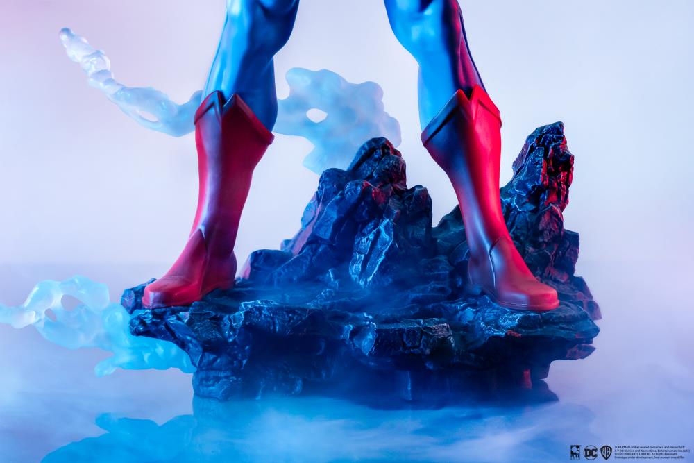 DC Comics Superman (Classic Ver.) 1/8 Scale PX Previews Exclusive