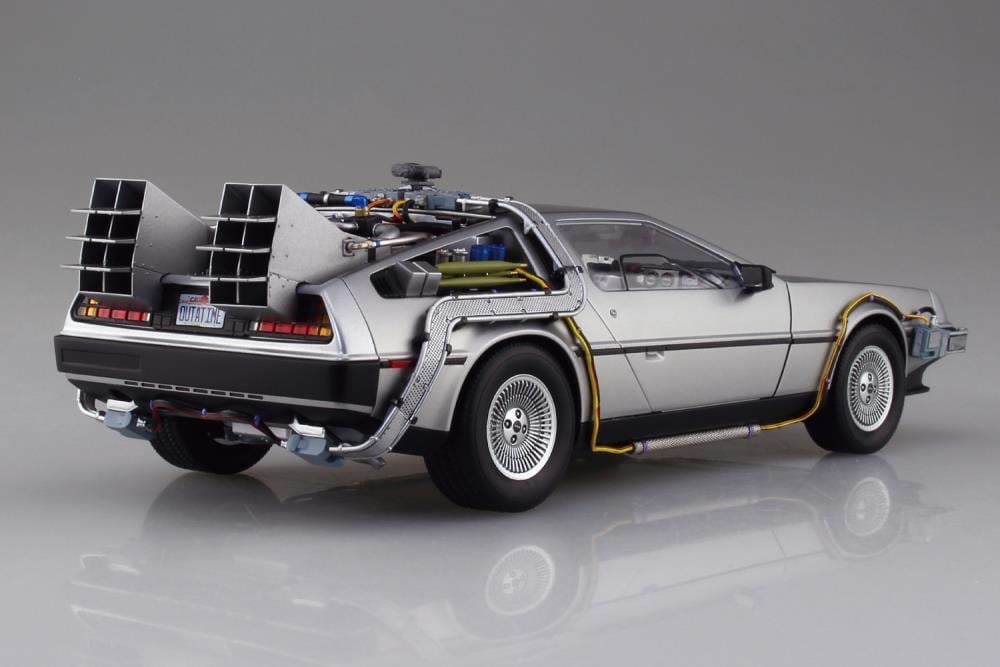 Back to the Future Movie Mecha No.BT-01 Time Machine 1/24 Scale Model Kit Gallery Image 3