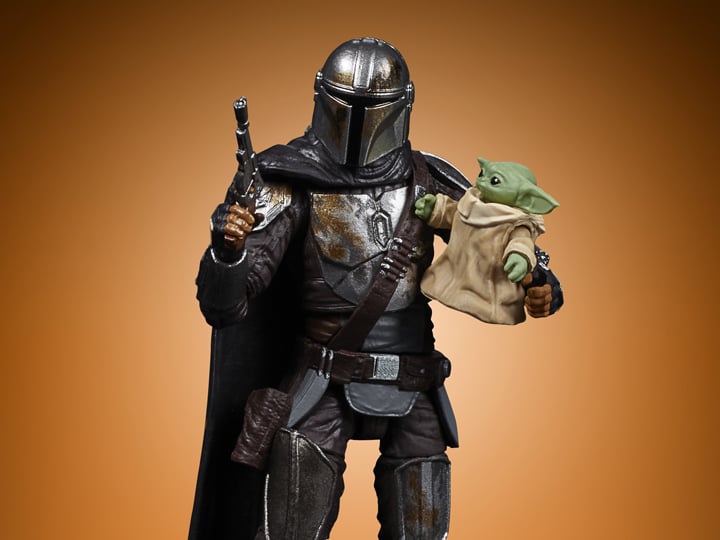Star Wars: The Vintage Collection Din Djarin with The Child (The Mandalorian) Exclusive Two-Pack Gallery Image 1